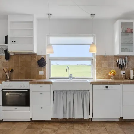 Vakantiehuis 4 Bedroom Awesome In Frorup