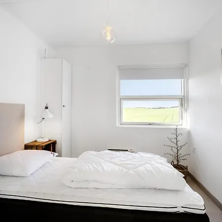 Holiday home 4 Bedroom Awesome In