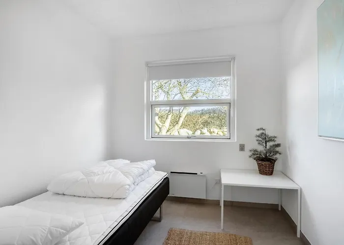 4 Bedroom Awesome In Frorup