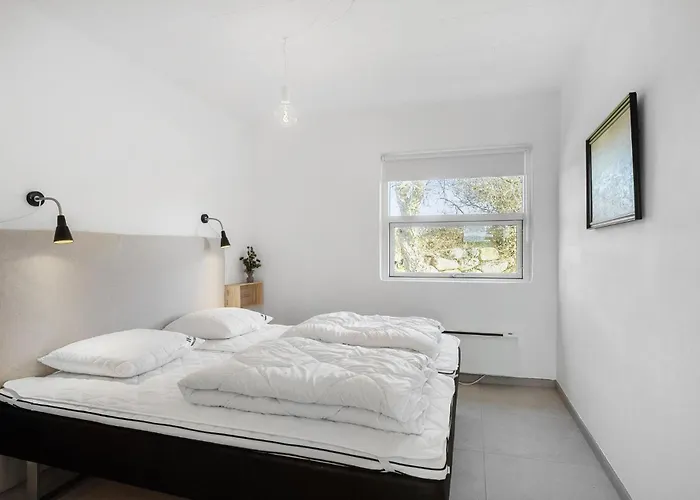 4 Bedroom Awesome In Сasa de vacaciones *