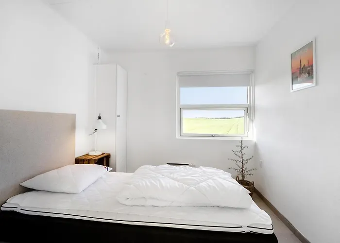 Сasa de vacaciones 4 Bedroom Awesome In