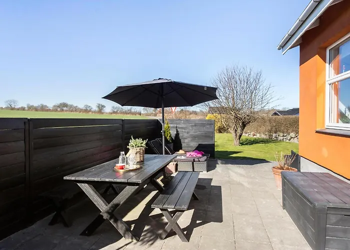 4 Bedroom Awesome In *