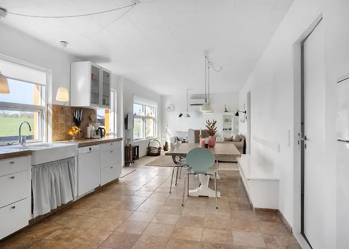 4 Bedroom Awesome In Frorup